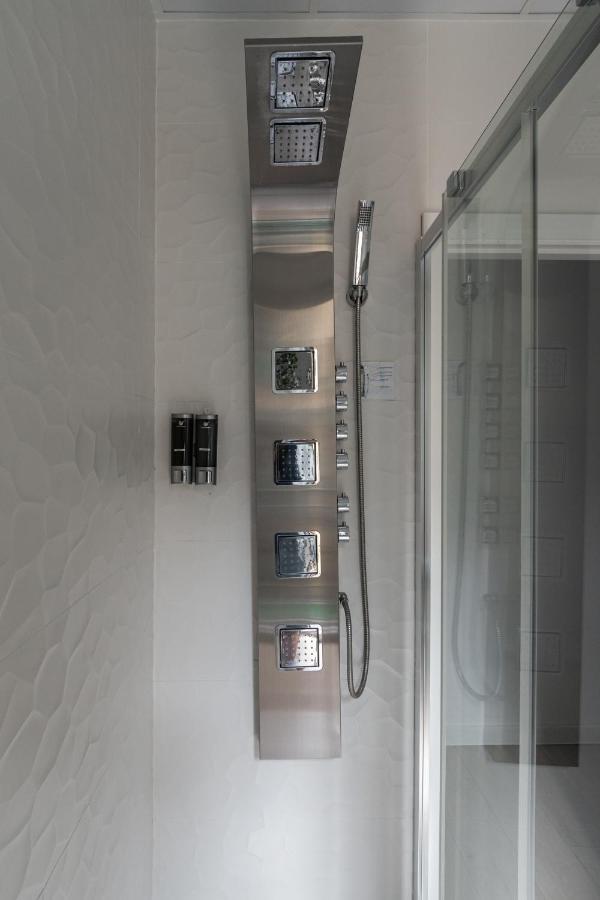 Jacuzzi Full Exterior Sol, By Monaro***** Apartamento Madrid