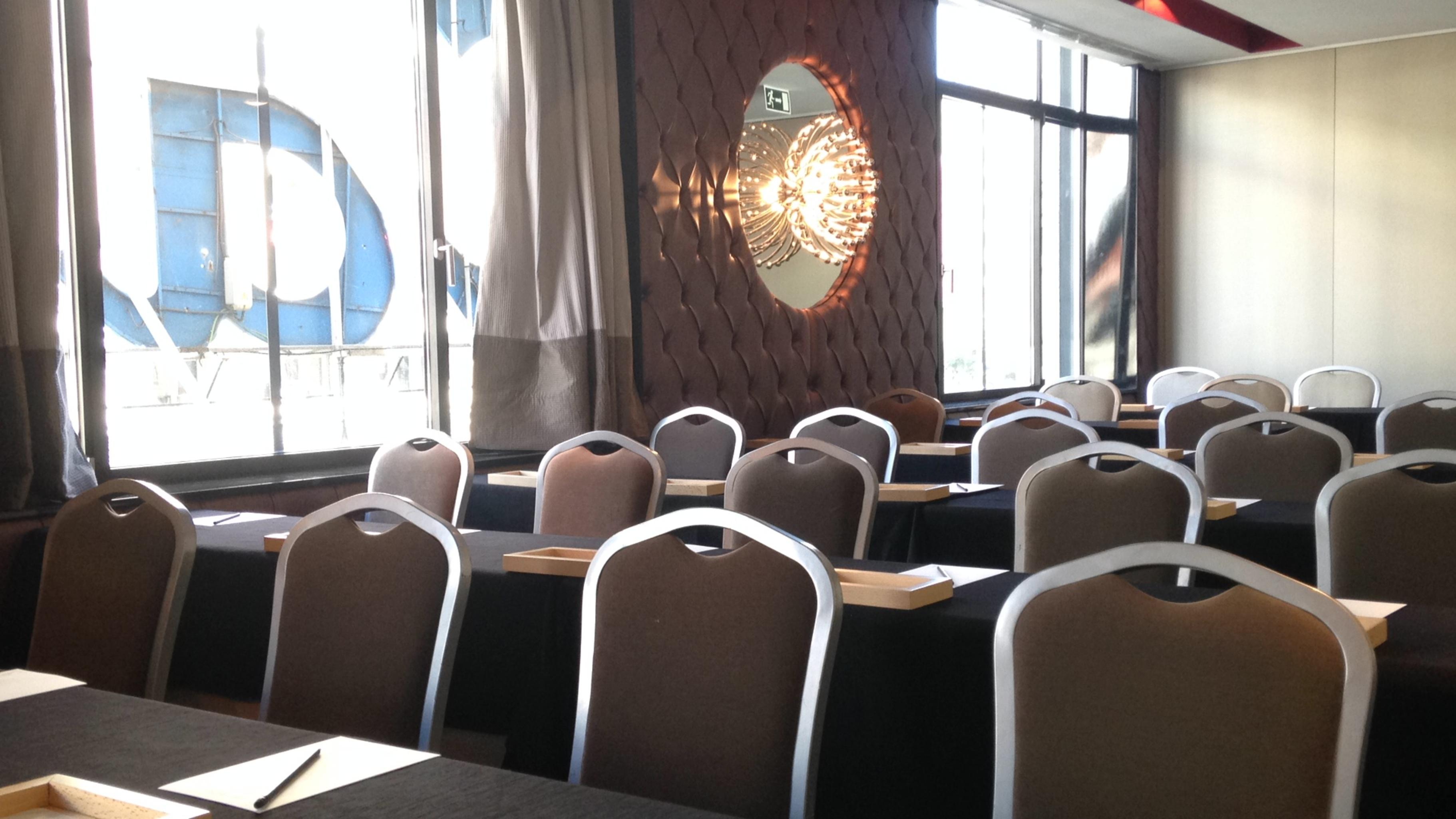 Vincci Capitol Hotel 4*