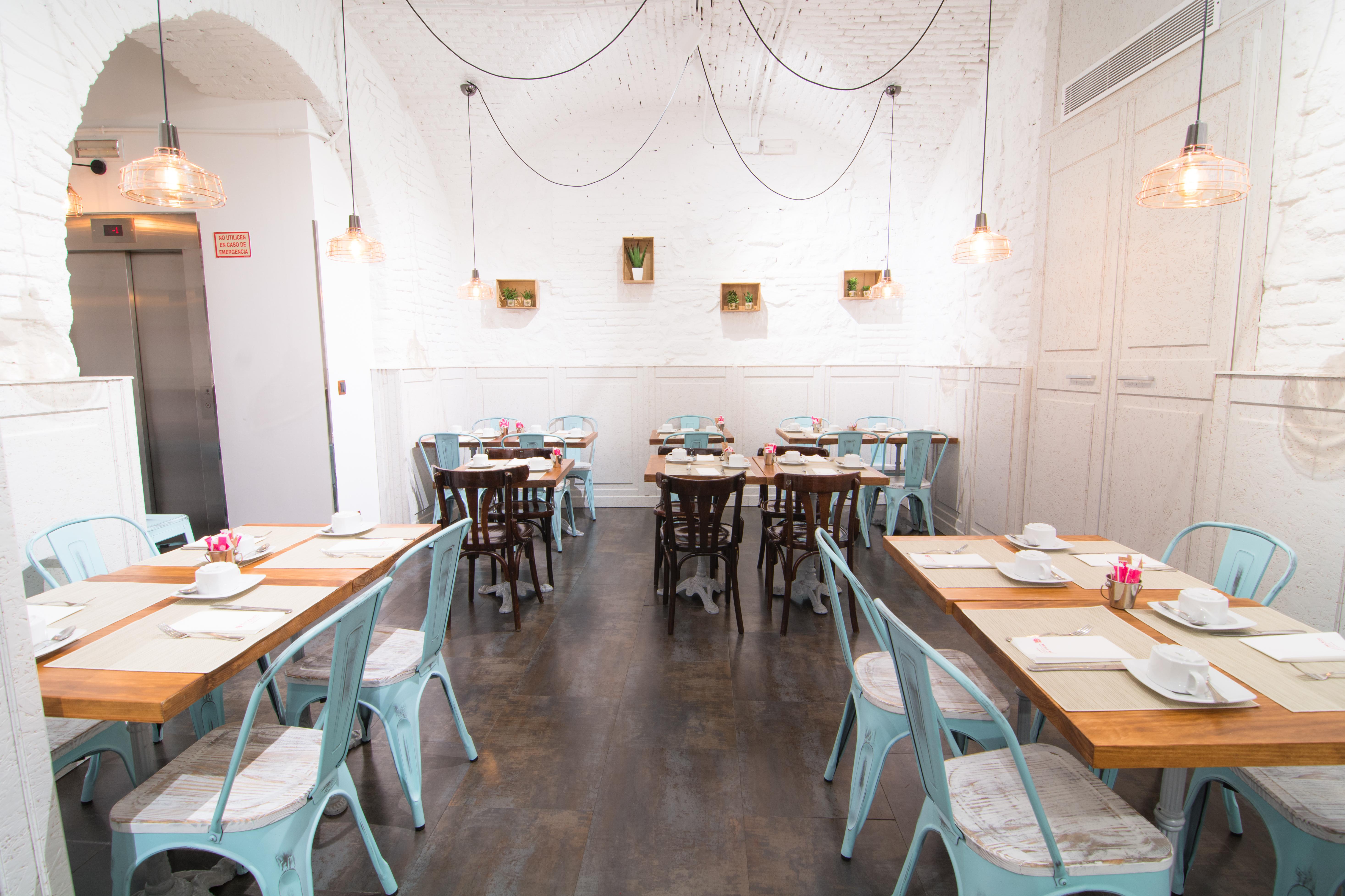 Hotel Petit Palace Plaza Del Carmen 4*