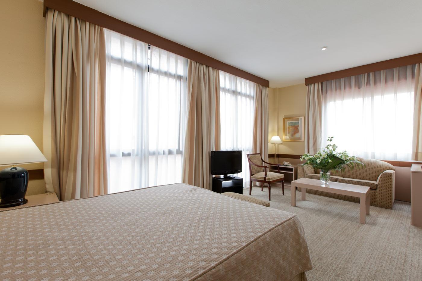 Espahotel Plaza Basílica 3*