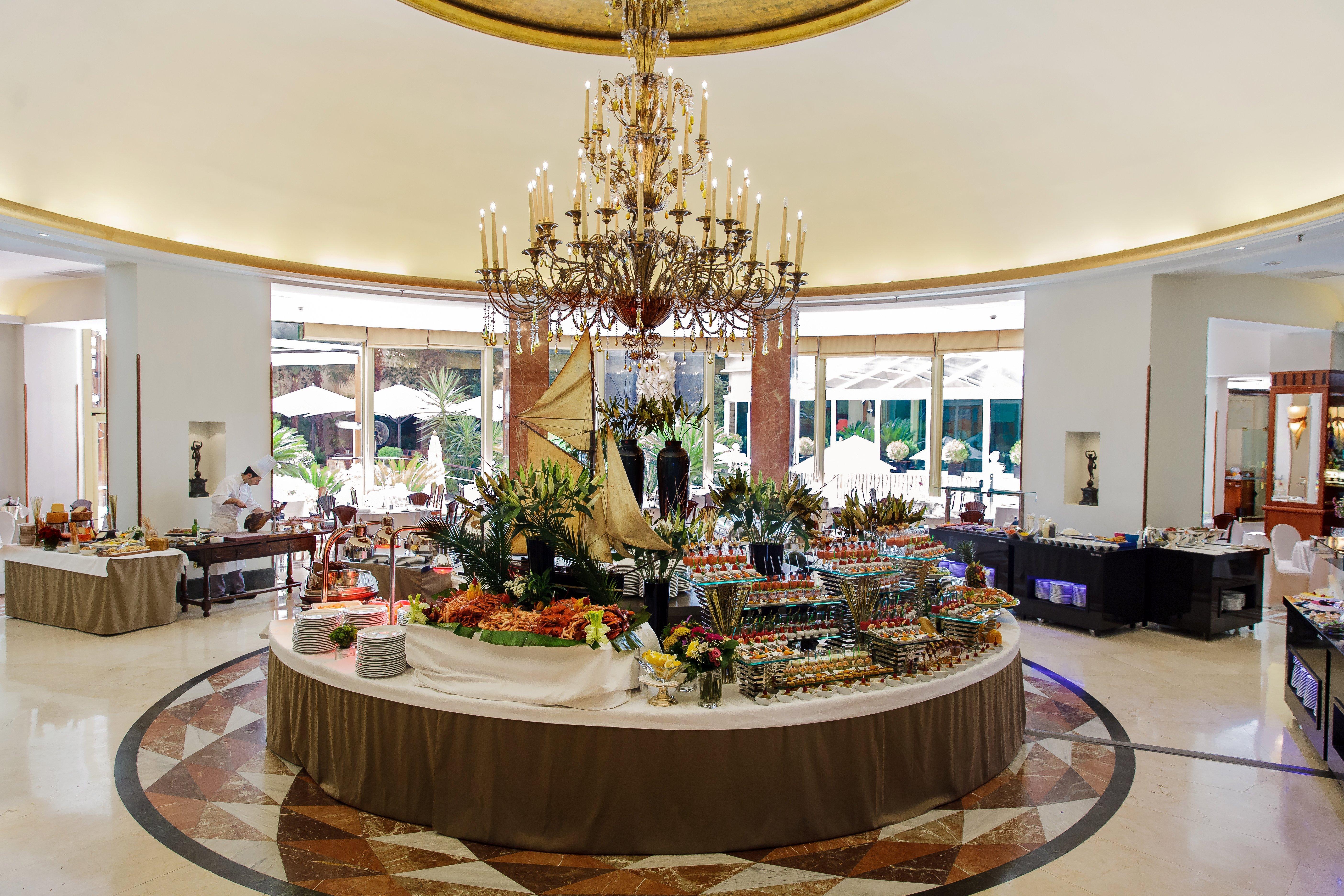 Intercontinental By Ihg Hotel Madrid