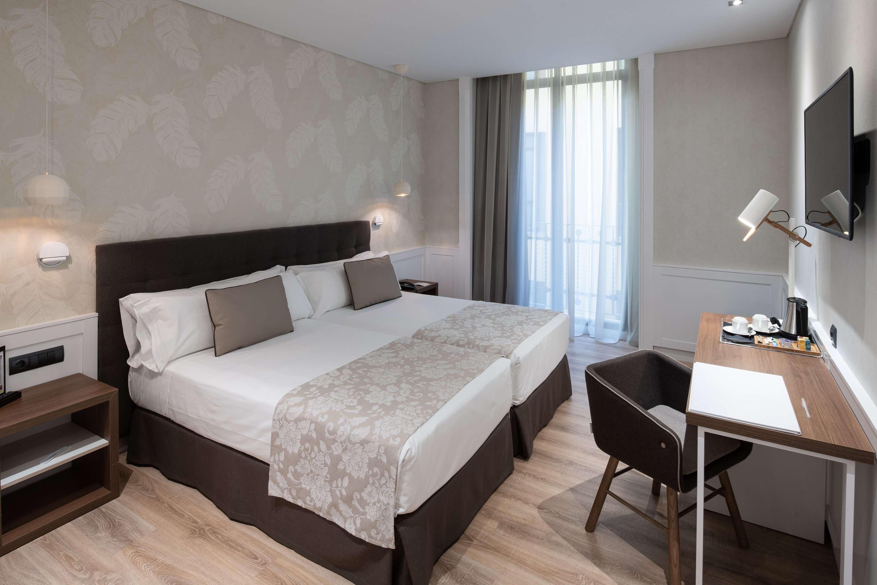 Hotel Catalonia Puerta Del Sol 4*