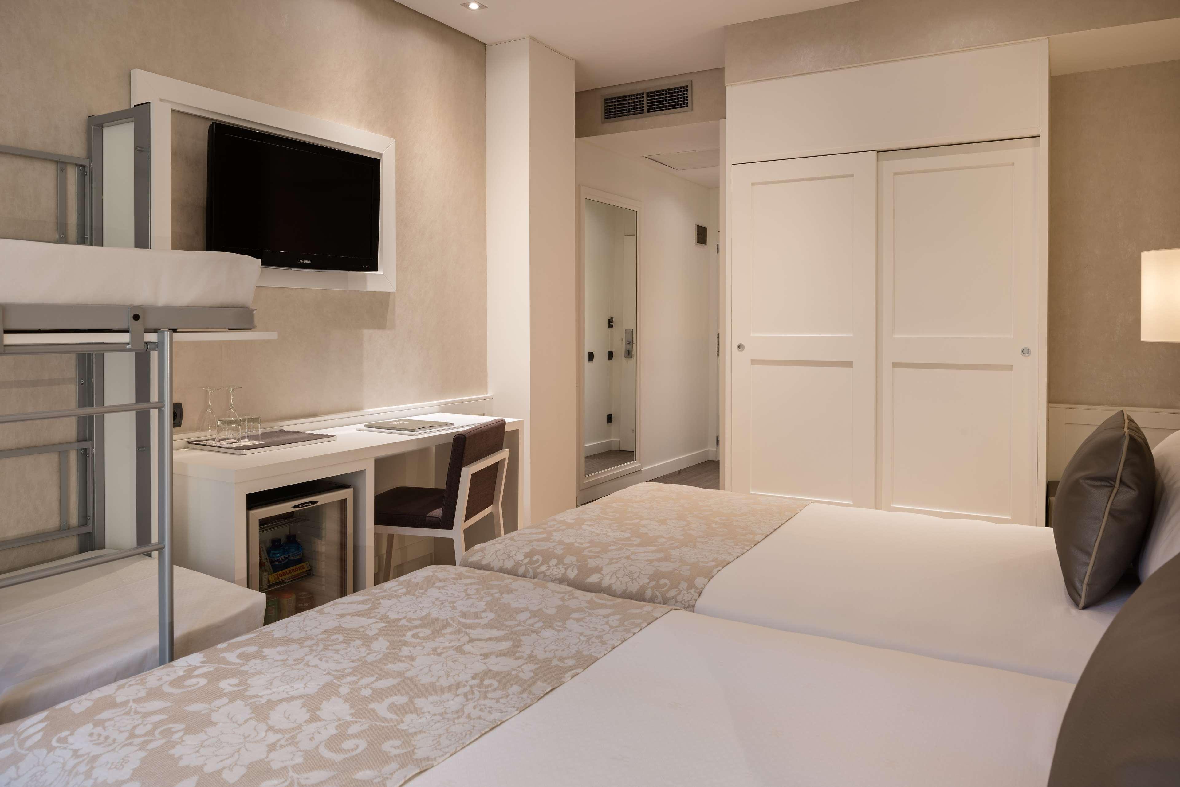 Catalonia Puerta Del Sol Hotel 4*
