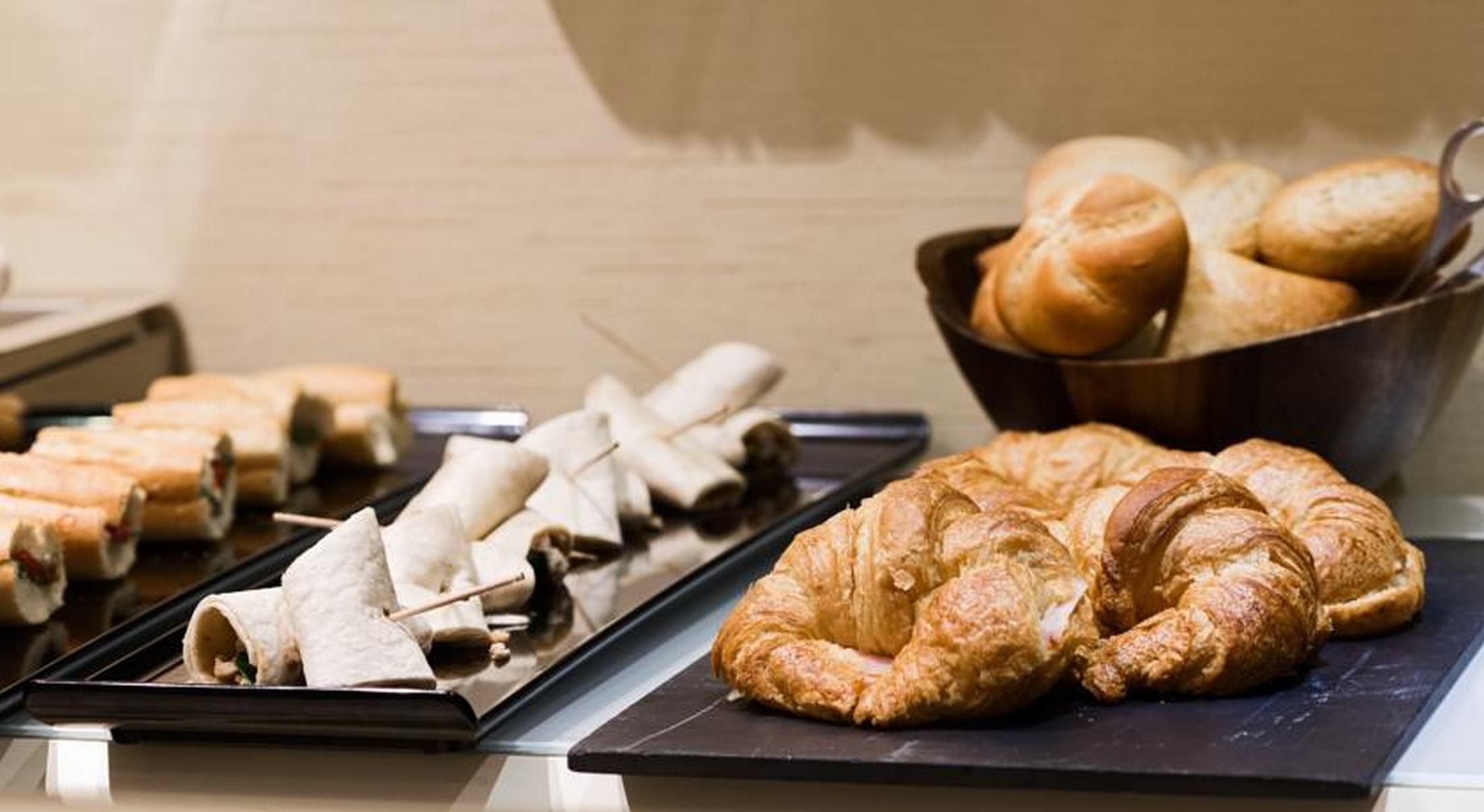 Catalonia Cortes Hotel