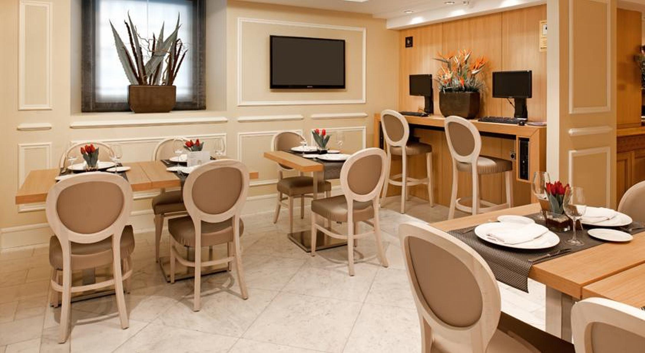 Catalonia Cortes 4* Madrid
