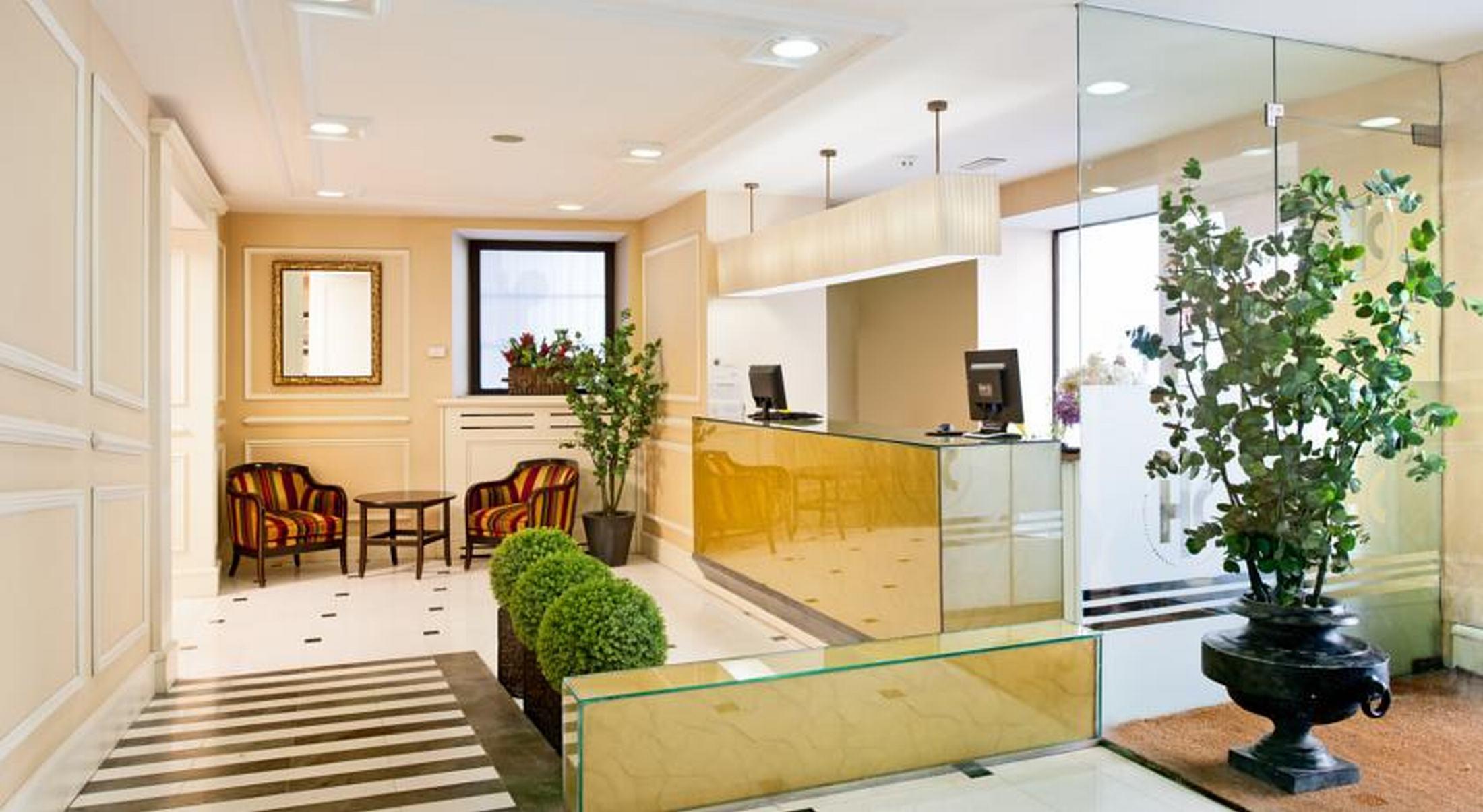 Catalonia Cortes 4*