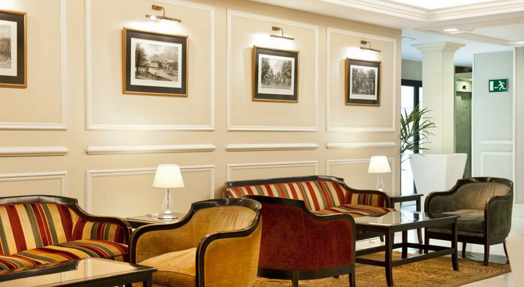 Catalonia Cortes Hotel 4*