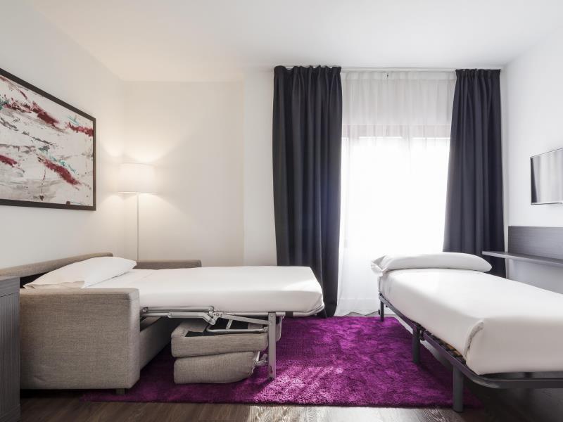 Ilunion Hotel 4*