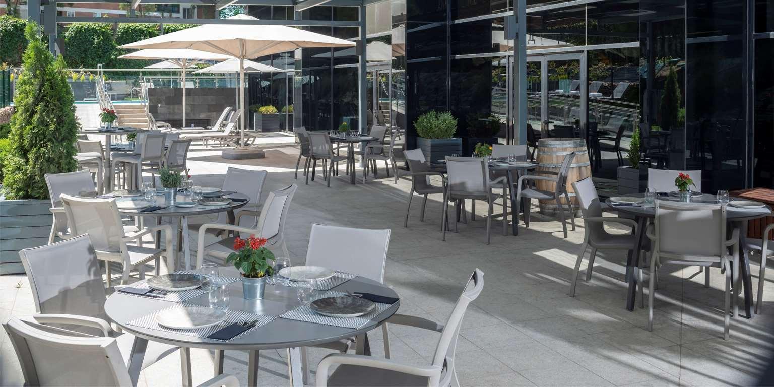 Nh Ribera Del Manzanares Hotel 4*