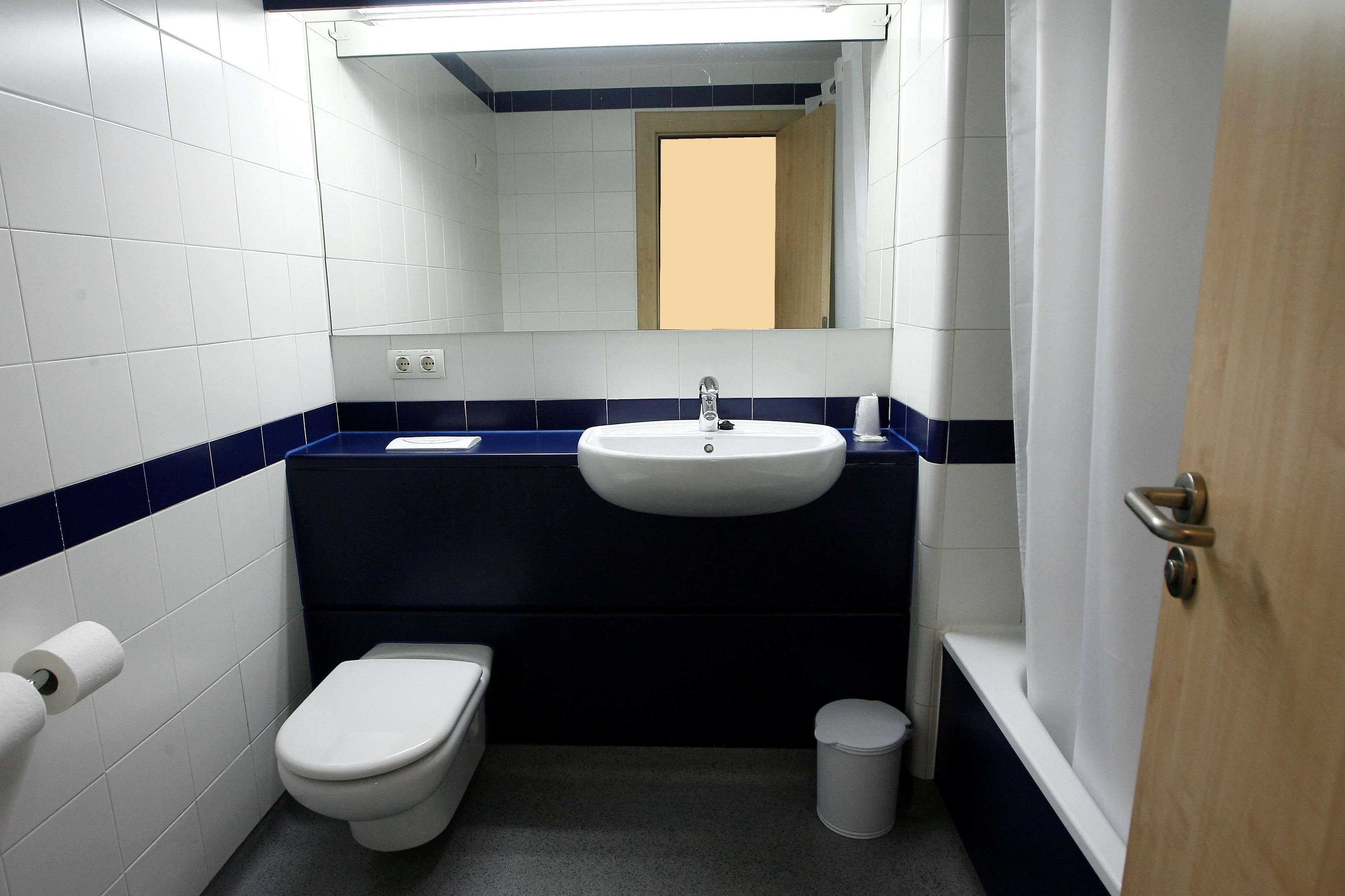 Travelodge Torrelaguna 3*