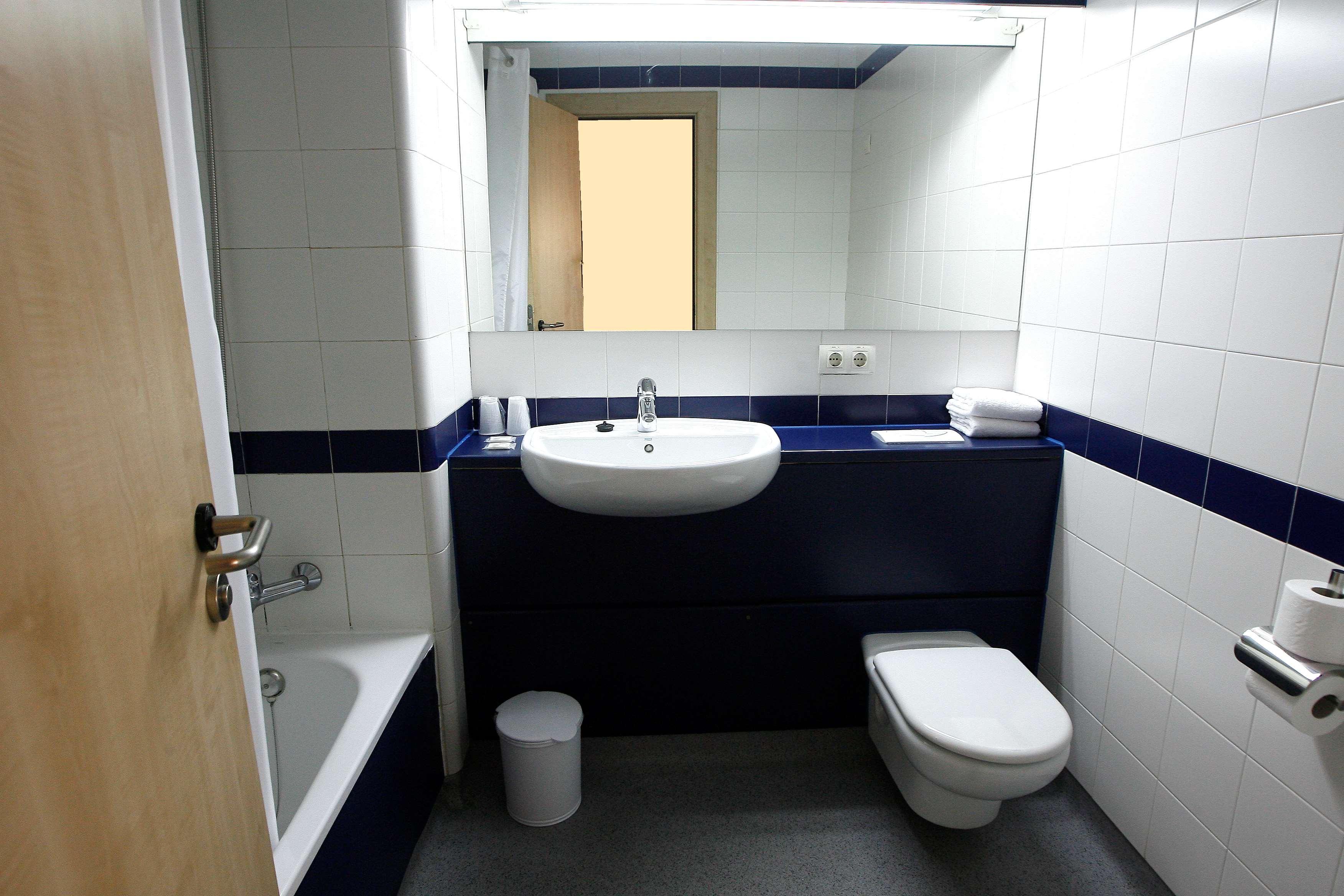 Hotel Travelodge Torrelaguna Madrid