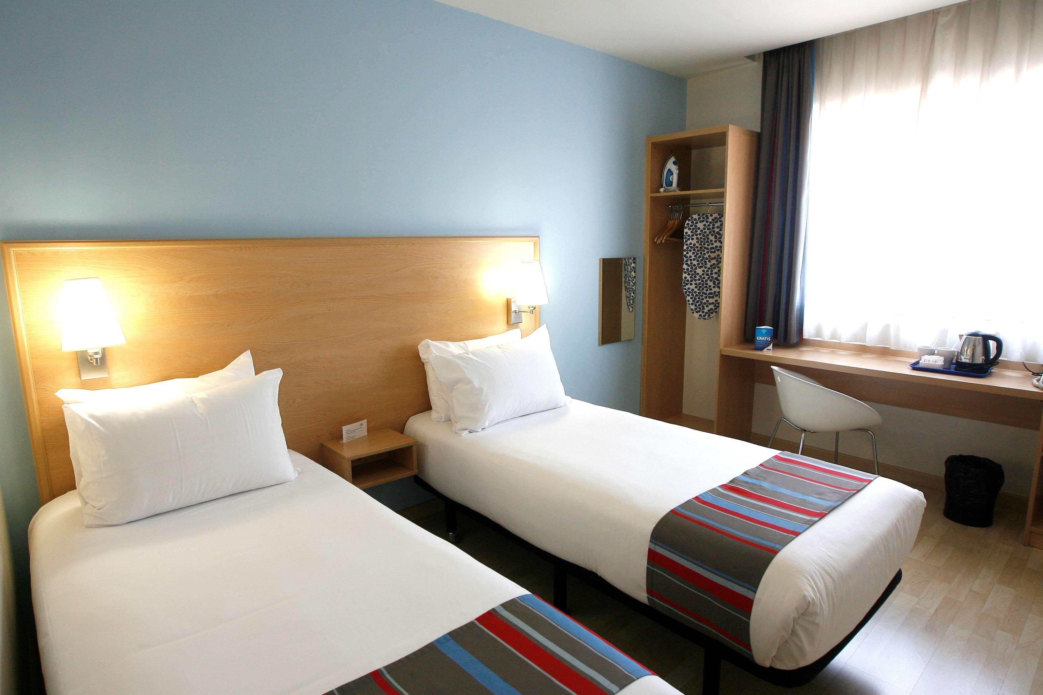 Travelodge Torrelaguna Hotel 3*