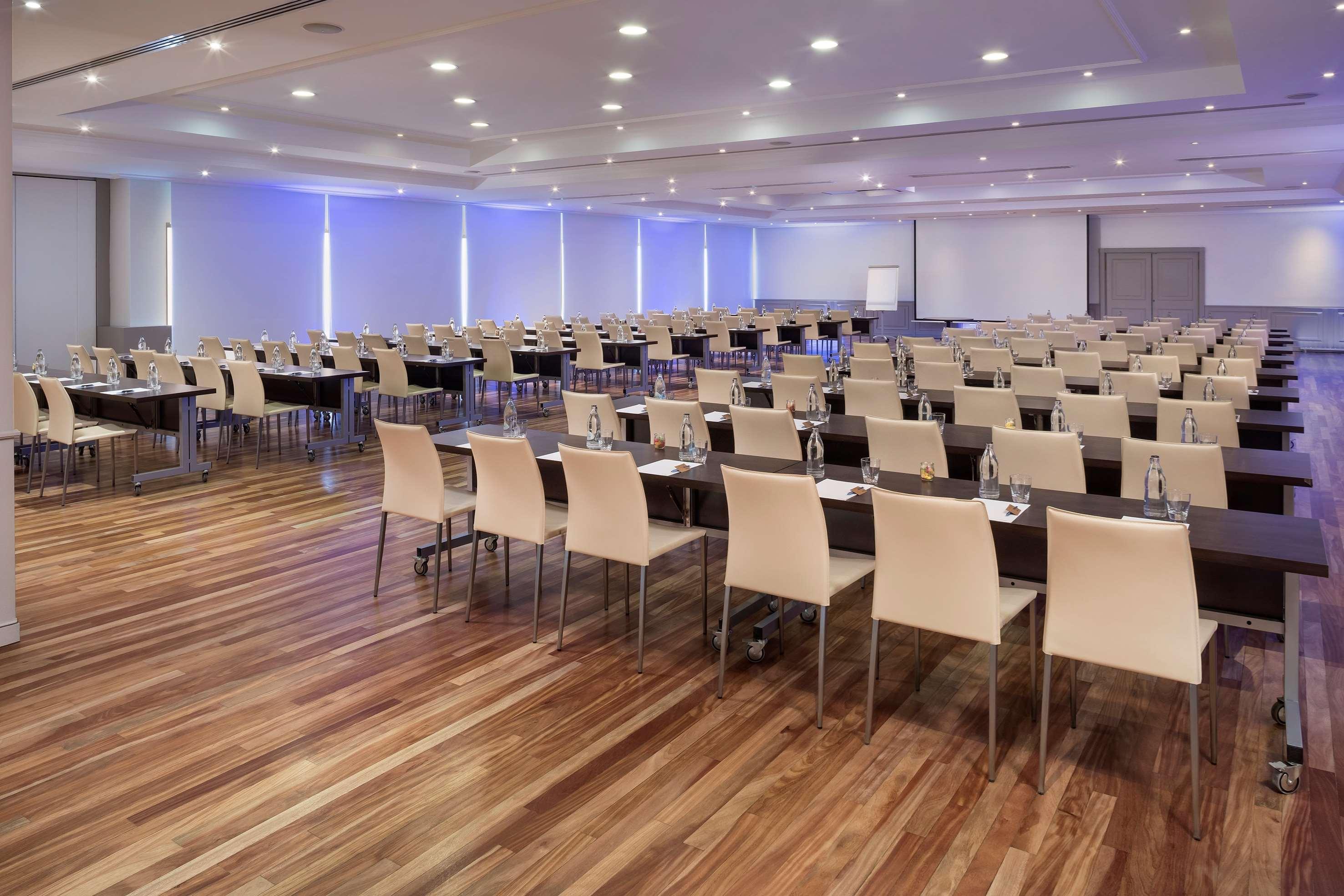 Melia Barajas 4*