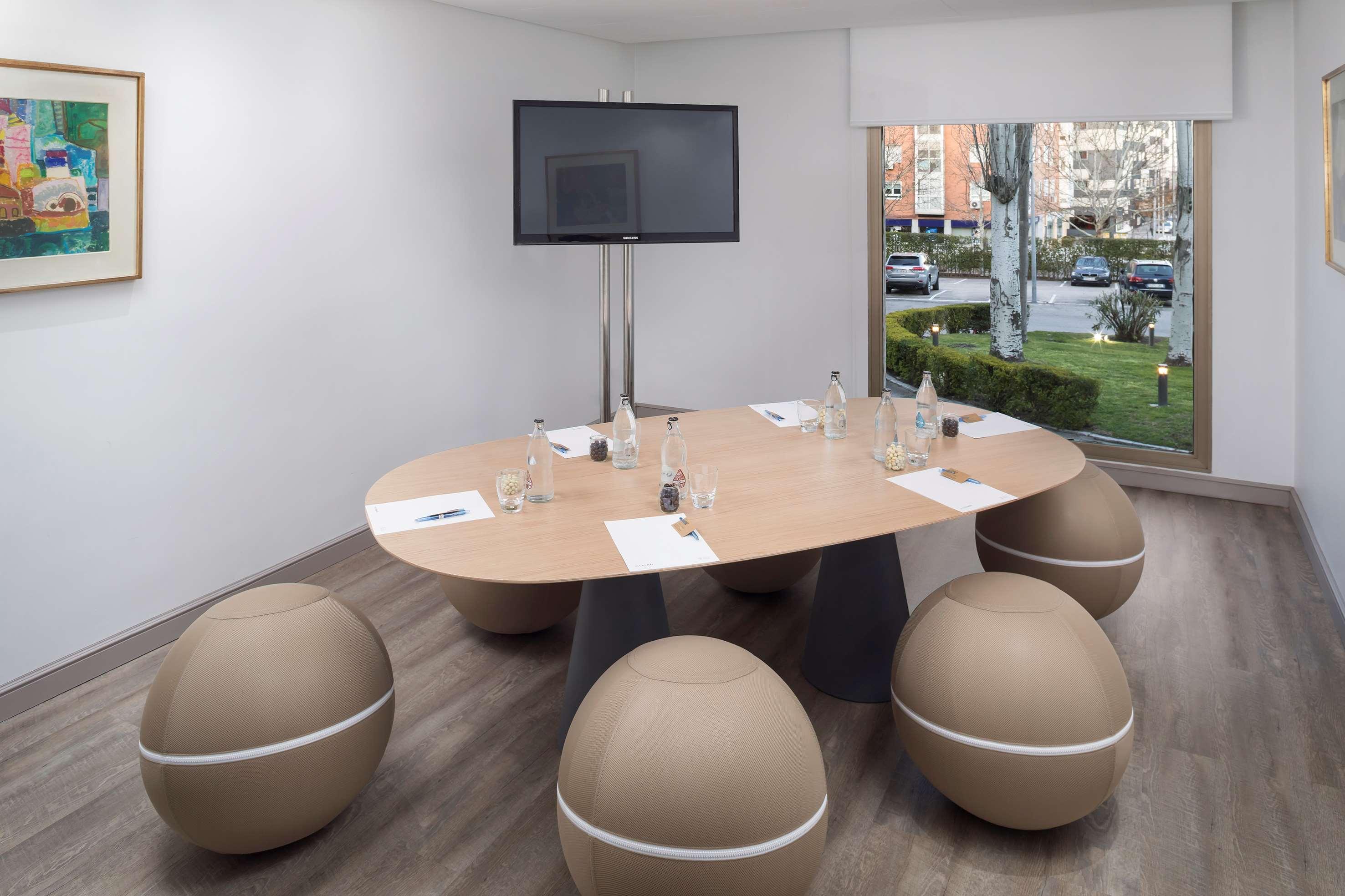 Hotel Melia Barajas 4*