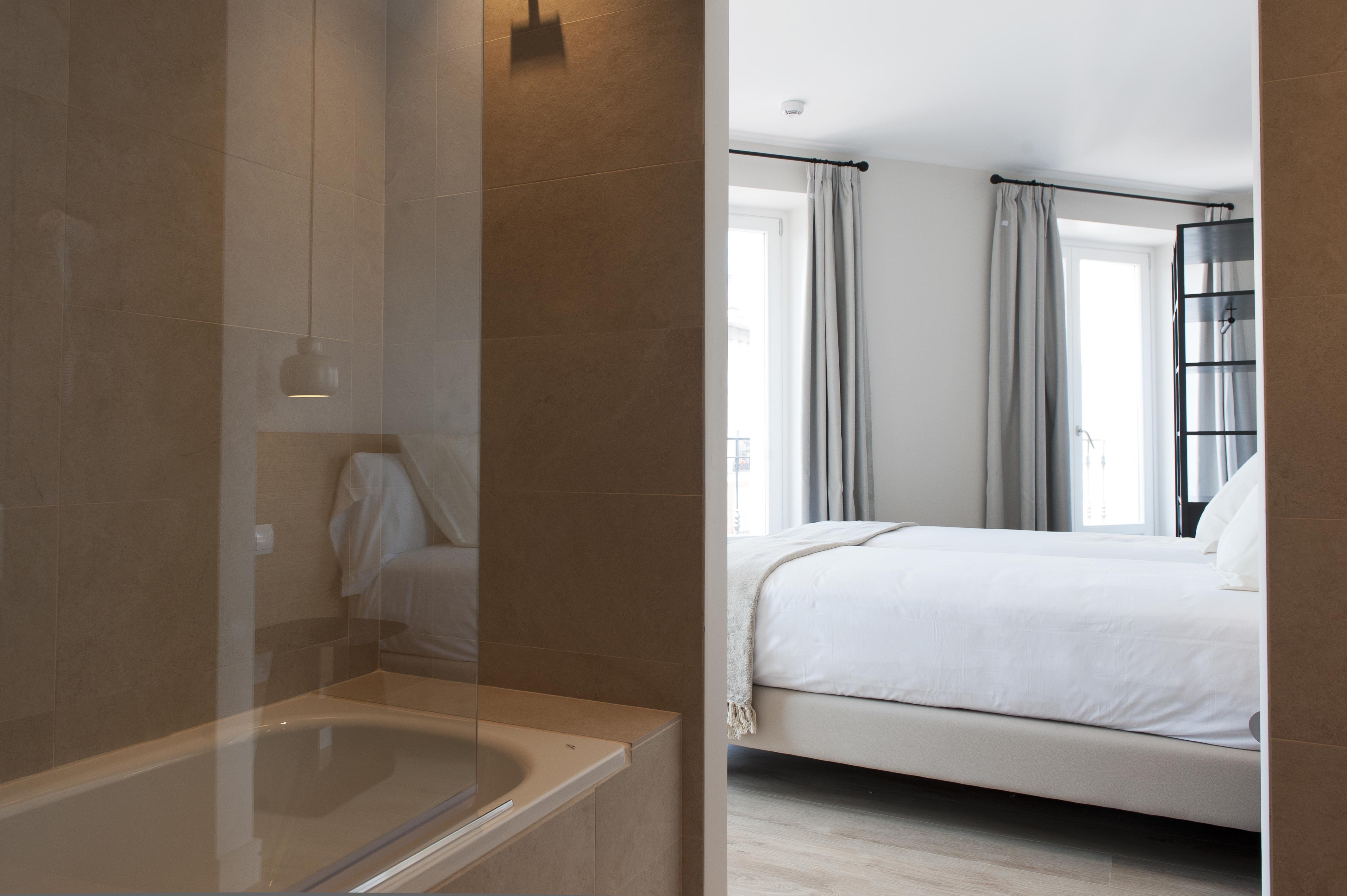 Mh Apartahotel