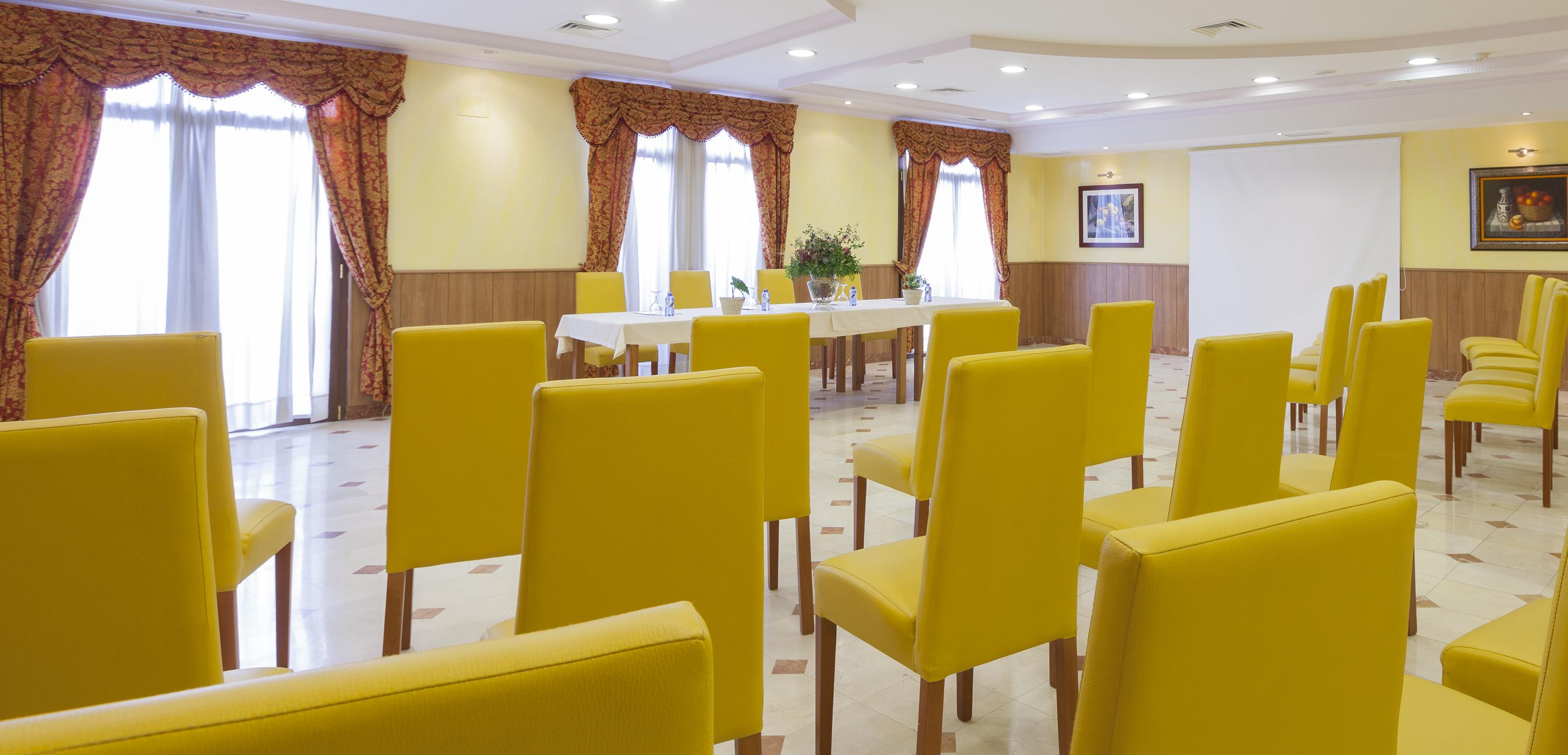 Agora Juan De Austria Hotel