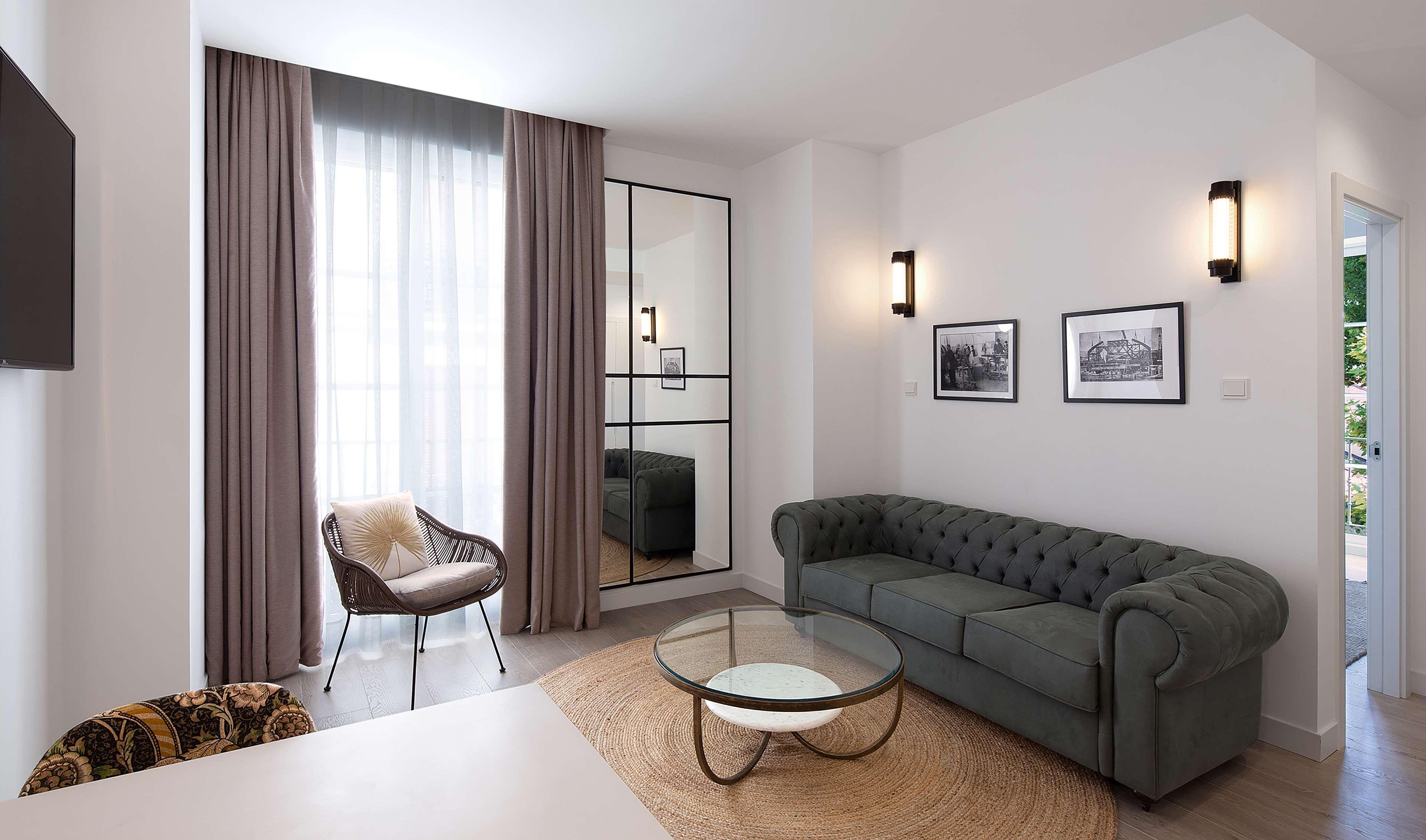 Hotel Atocha Madrid, Tapestry Collection By Hilton 4*