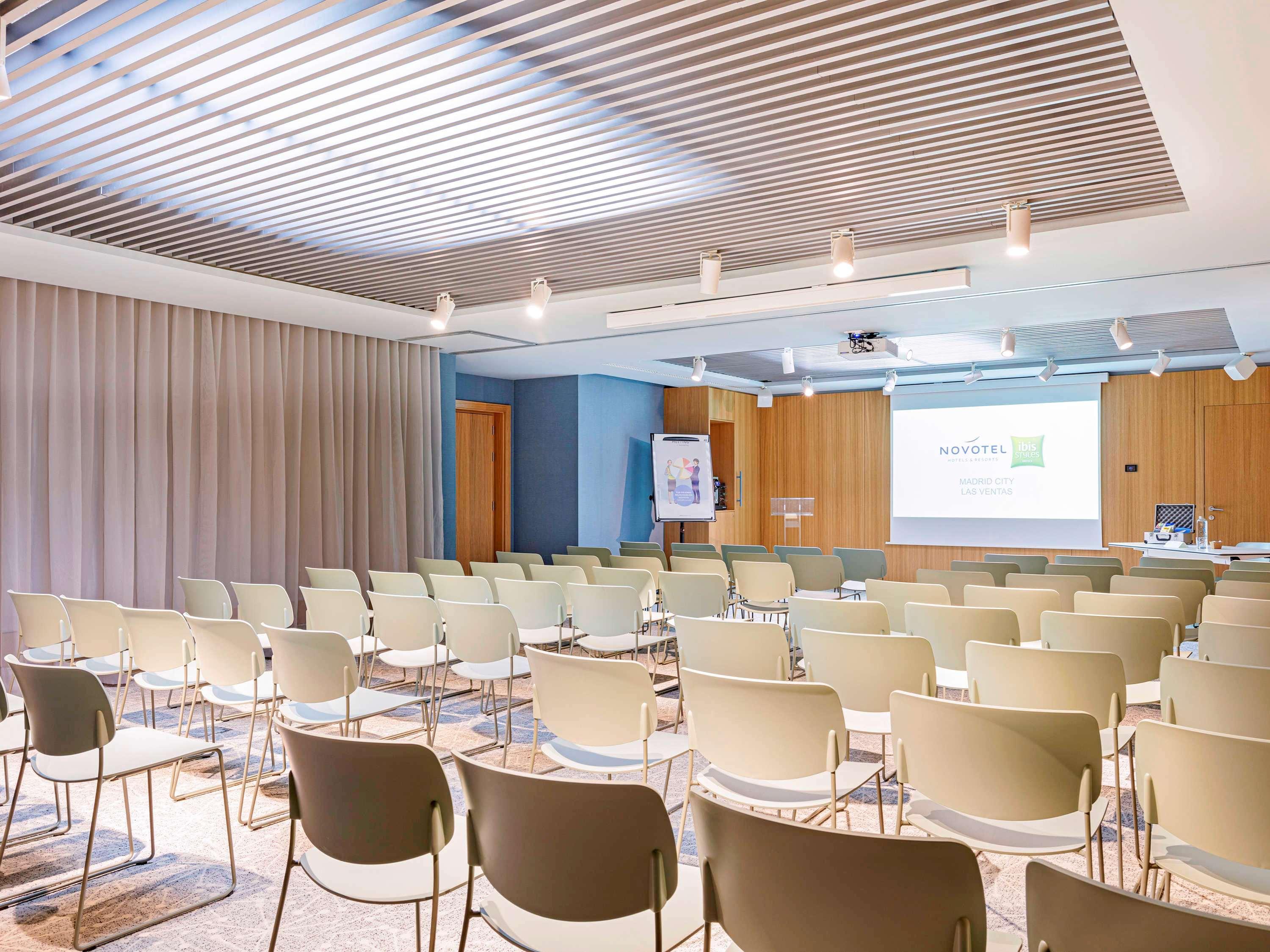 Ibis Styles Ventas Hotel