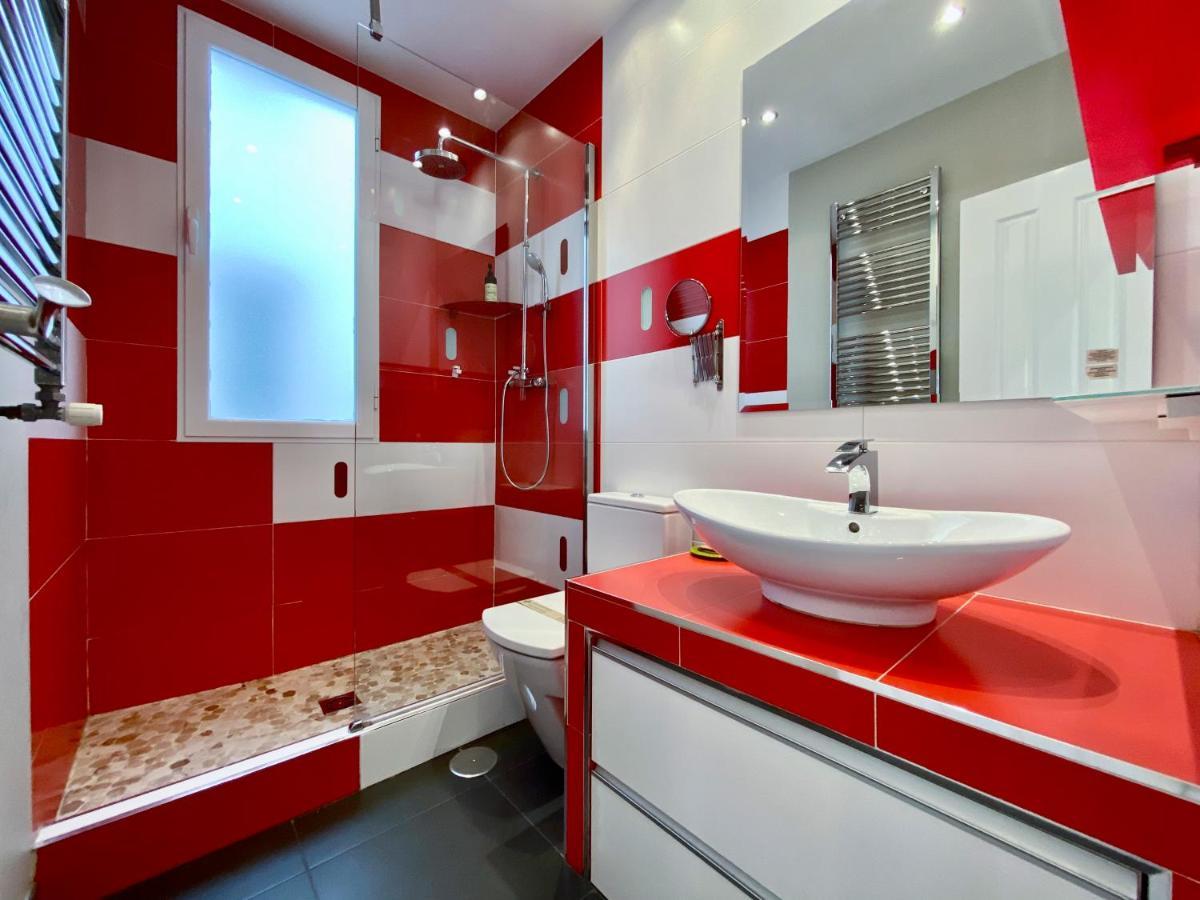 Charming Blasco De Garay -