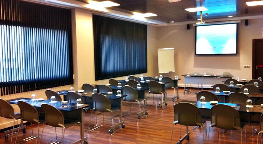 Tach Airport Hotel 4*