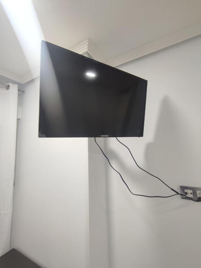 In Bb - Lavapies - Private Double In Guest house