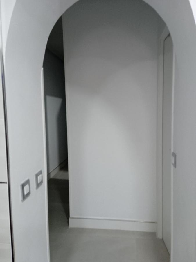 In Bb - Lavapies - Private Double In Guest house