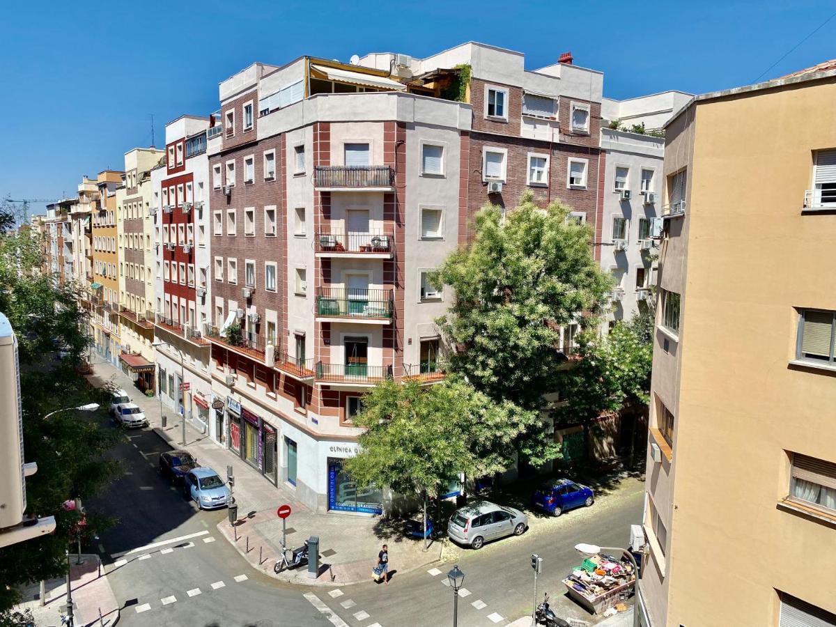 Charming Blasco De Garay - *