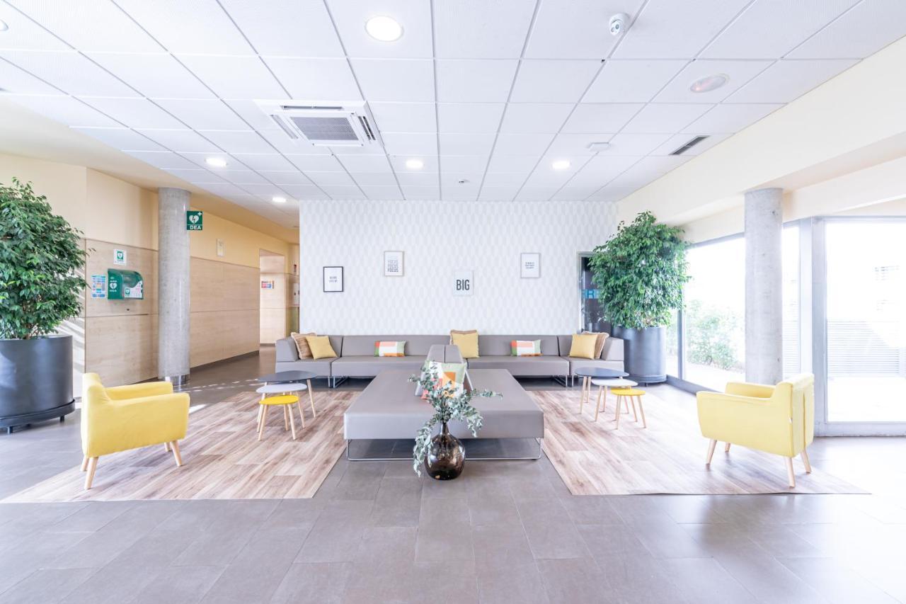 Residencia Universitaria Erasmo * Madrid