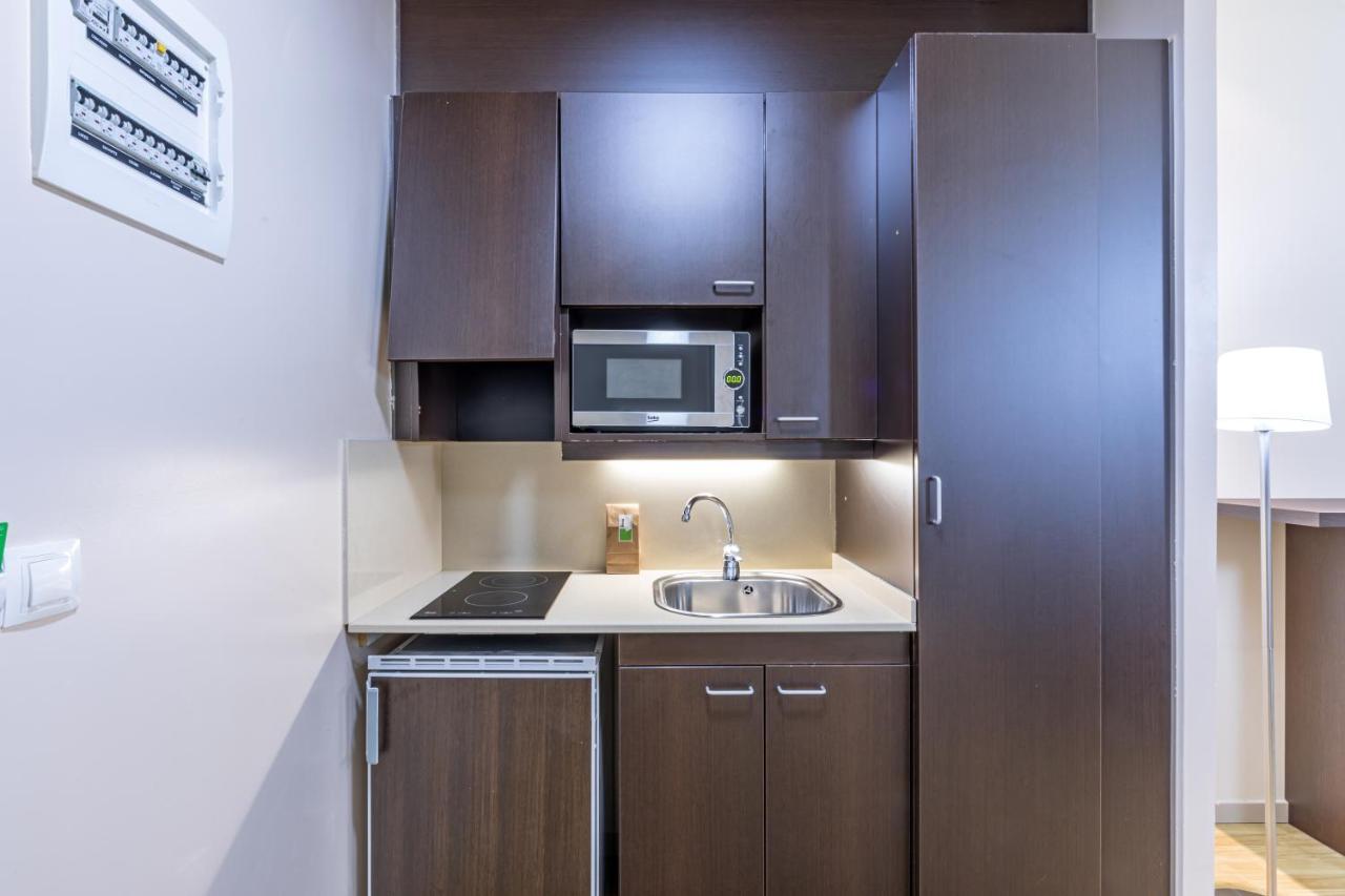 Residencia Universitaria Erasmo * Madrid