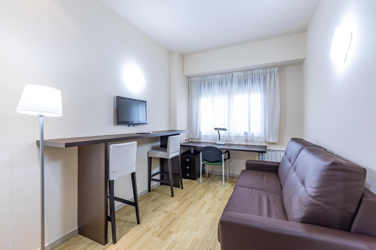 Apartment Residencia Universitaria Resa Erasmo *