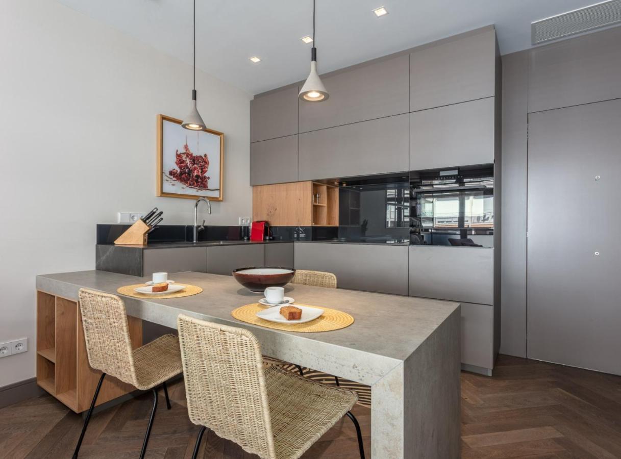 Perfect Place For 2 Next To The Stadium Of Real Doctor Fleming I Apartamento Madrid