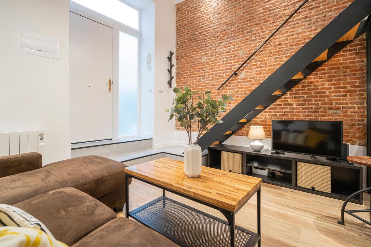 Apartamento Dúplex Con Patio Centro Mpe35