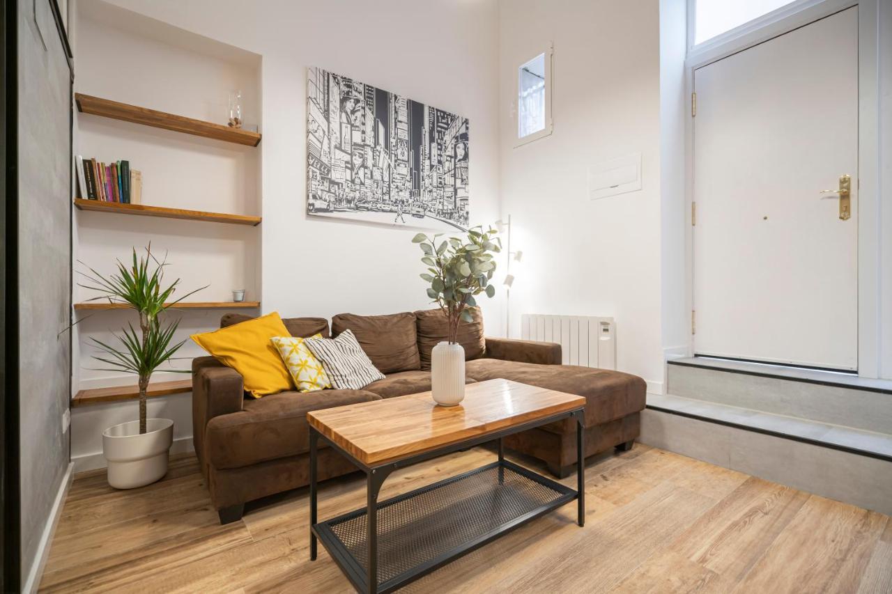 Apartamento Dúplex Con Patio Centro Mpe35