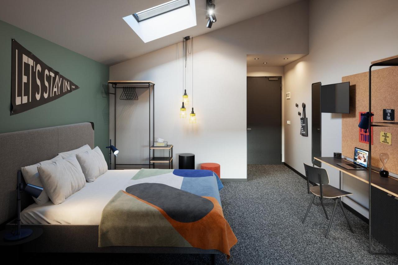 Tsh Hotel