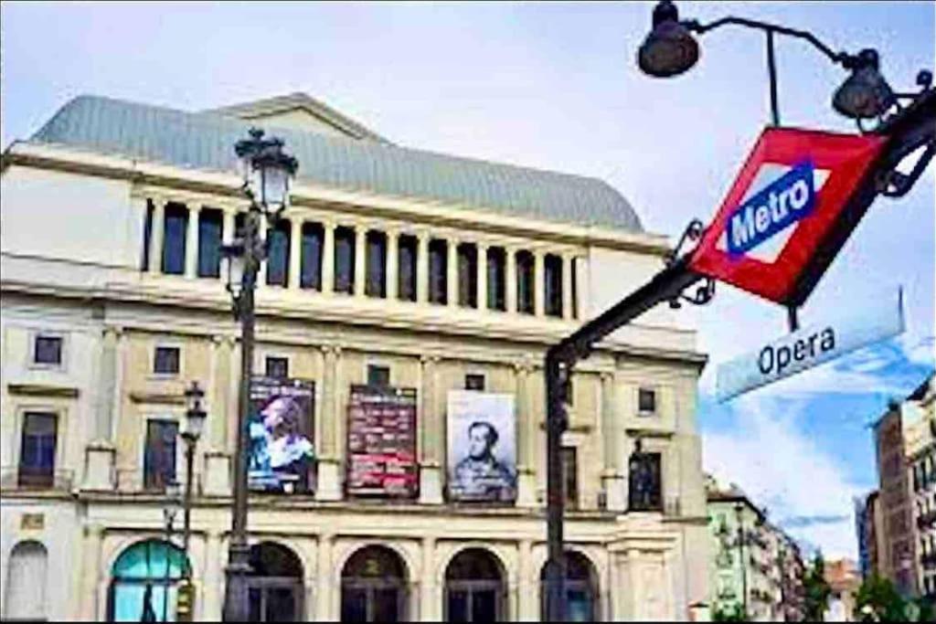 Céntrico Y Cómodo Apto En Opera - Palacio Real Apartamento