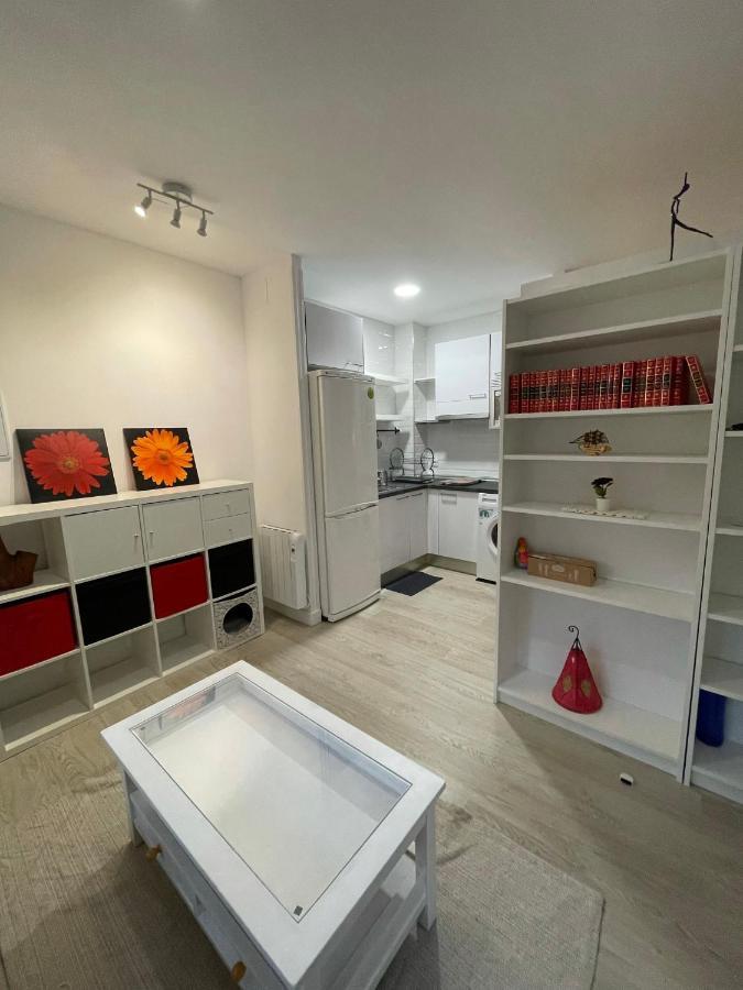 Apartamento Acogedor Apartamento, Completamente Amoblado *