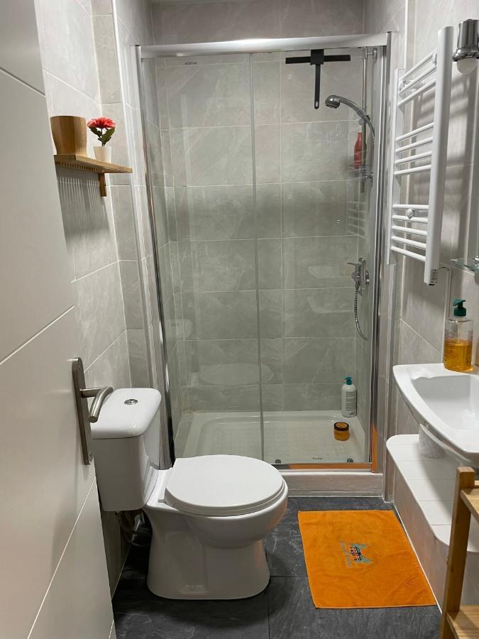 Apartamento Acogedor Apartamento, Completamente Amoblado Madrid