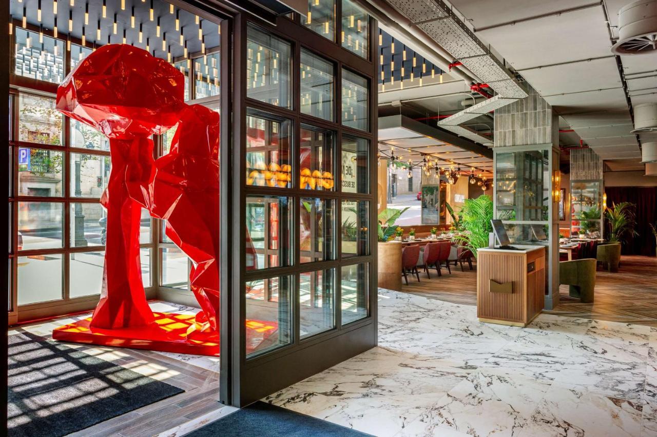 Radisson Red 4*