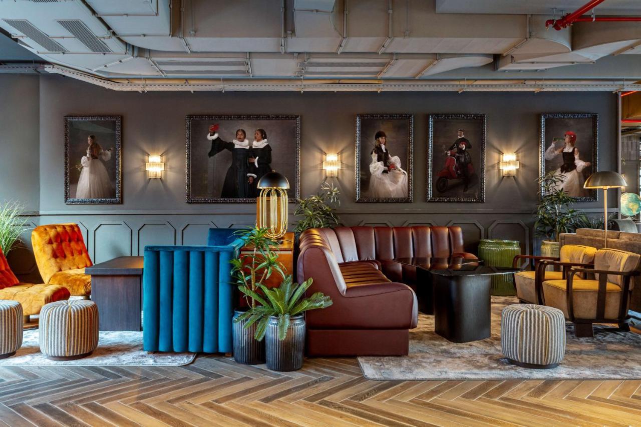 Radisson Red 4*