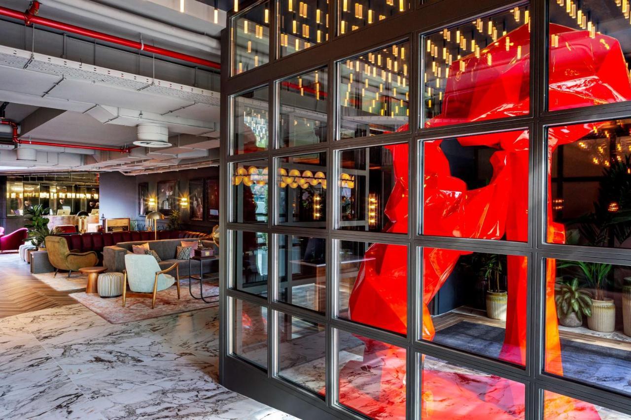 Hotel Radisson Red
