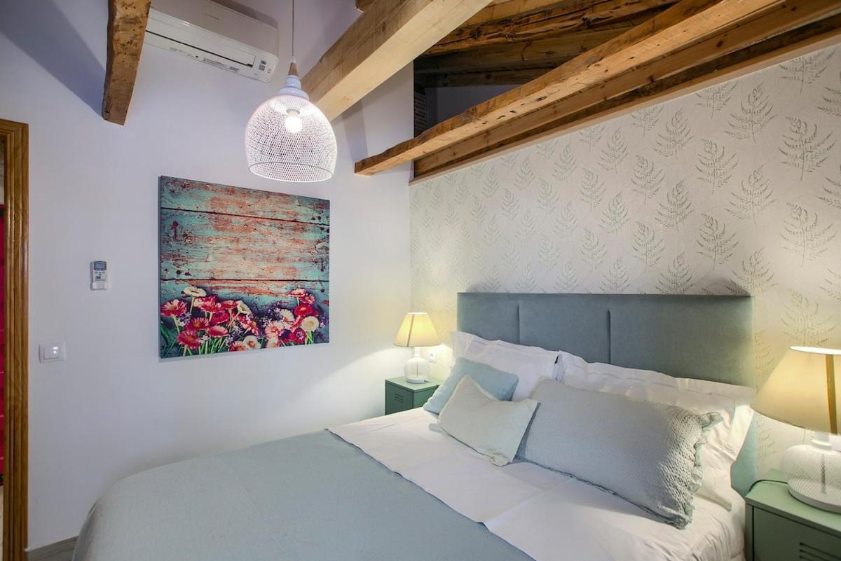 Apartamento Amazinn Places Noviciado 4 *