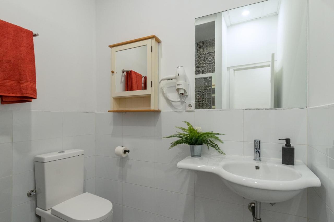 Apartment Francina Groups Teatro Real, By Monaro***** *
