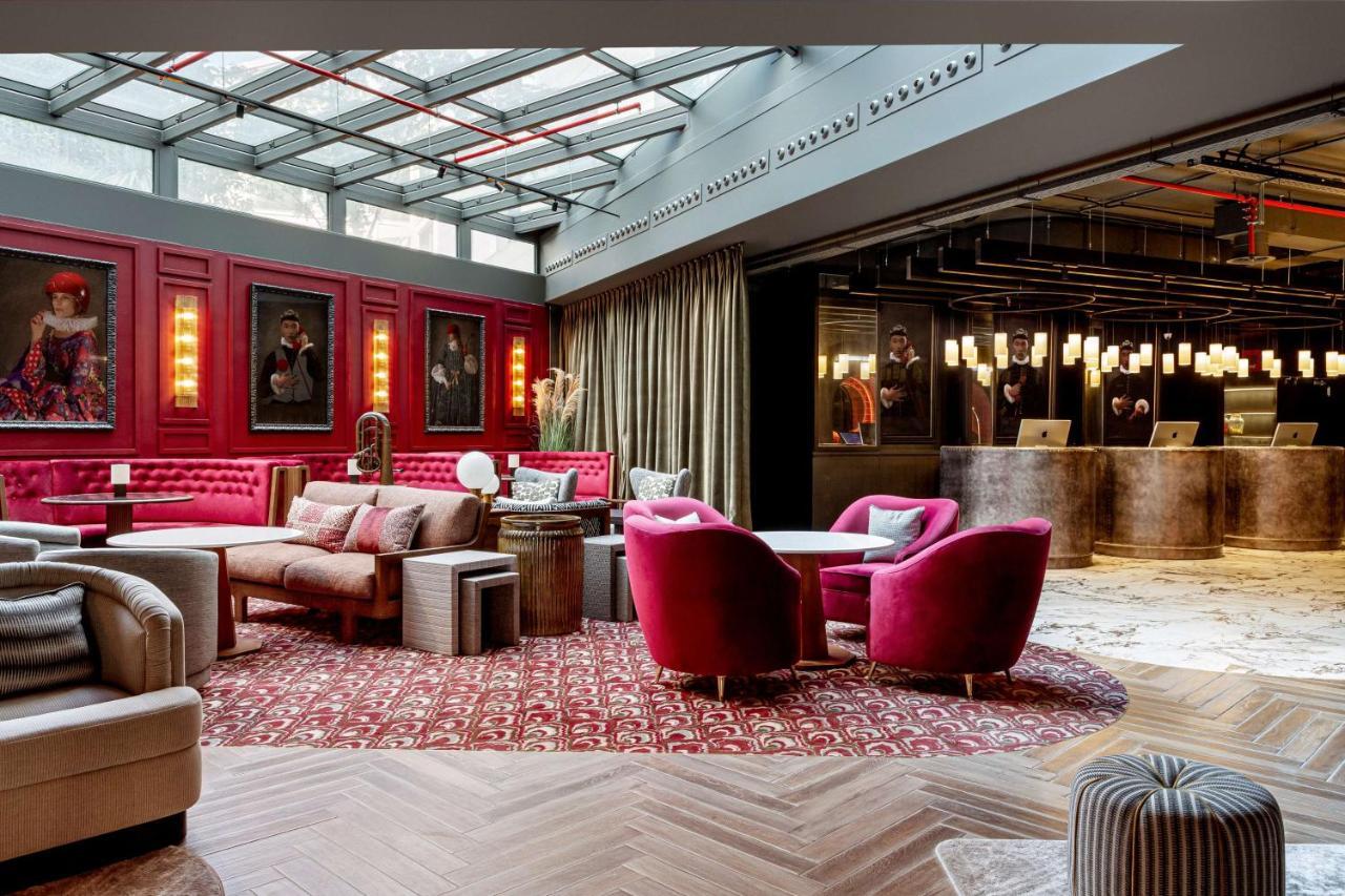 Radisson Red 4*