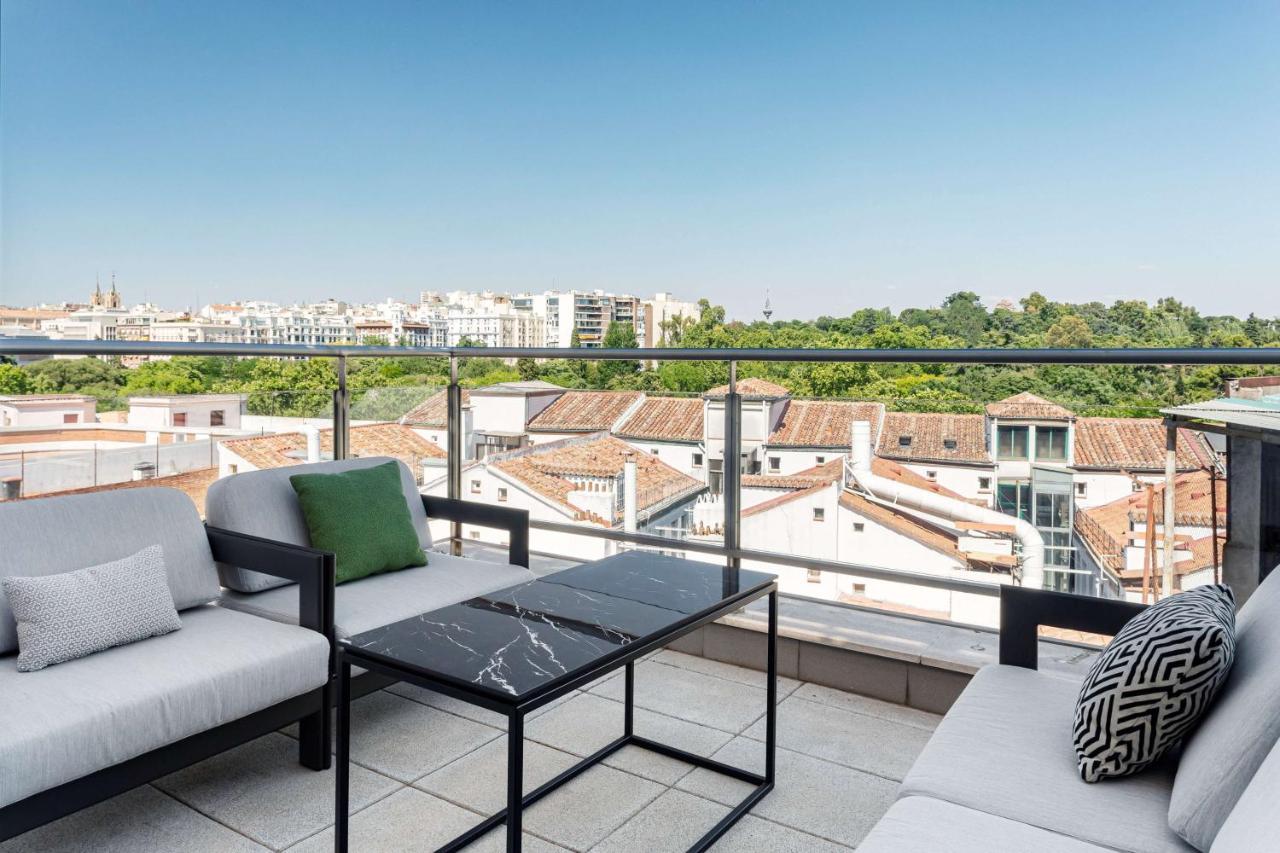 Radisson Red Hotel 4*