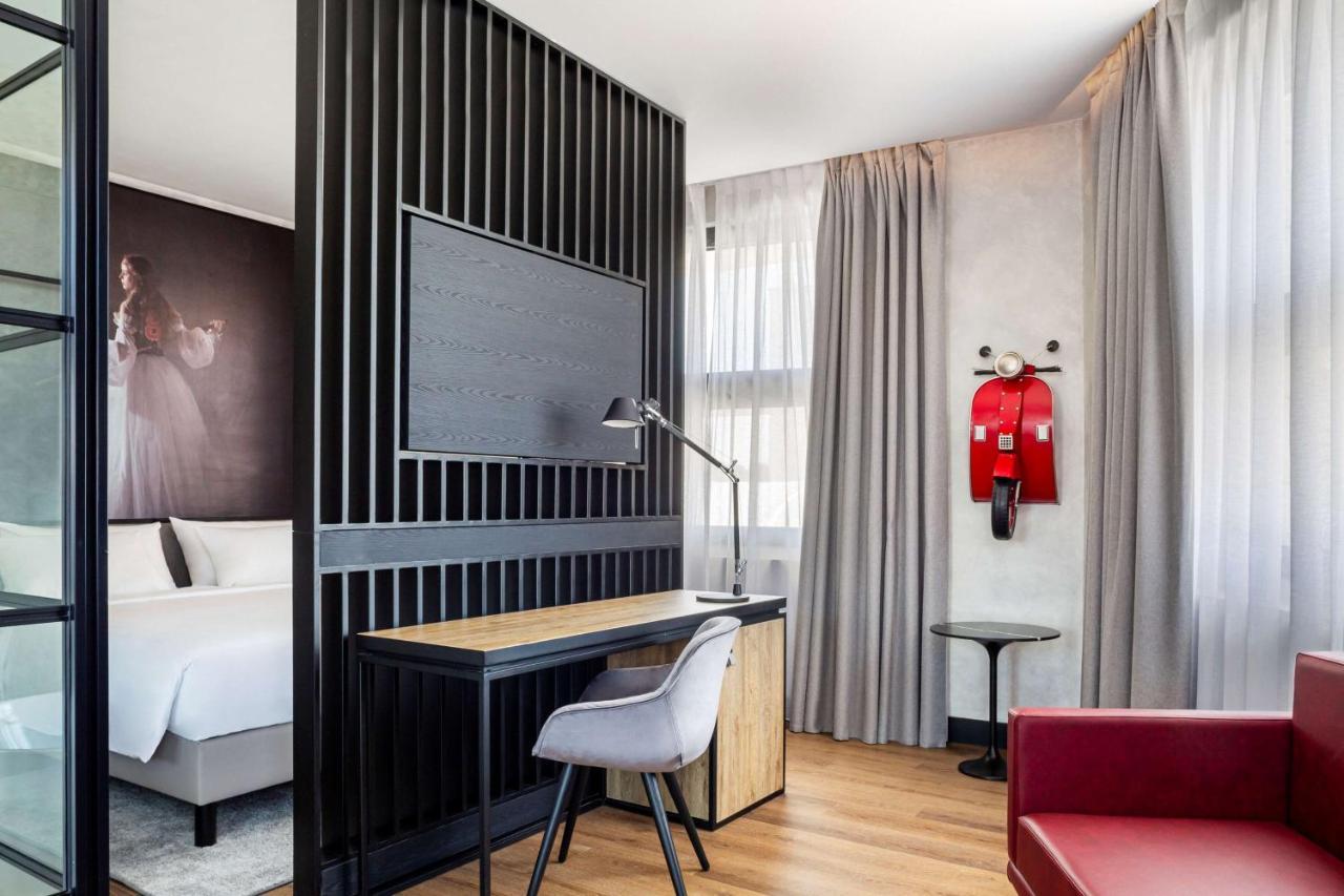 Radisson Red 4* Madrid
