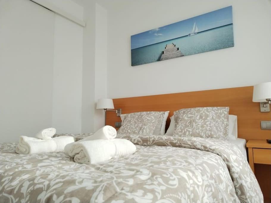 Apartamento Amplio, Luminoso Y Confortable. Madrid