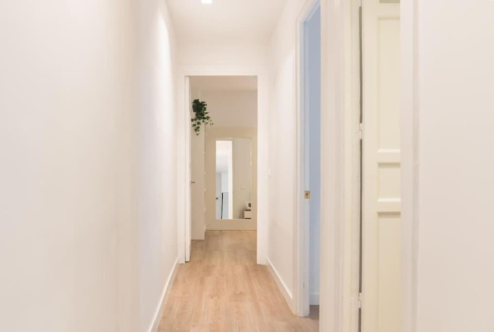 Amazing Apartment! Quiet And Bright, Madrid. *