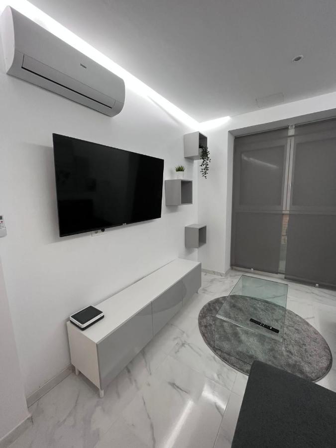 Sweet Apartment *