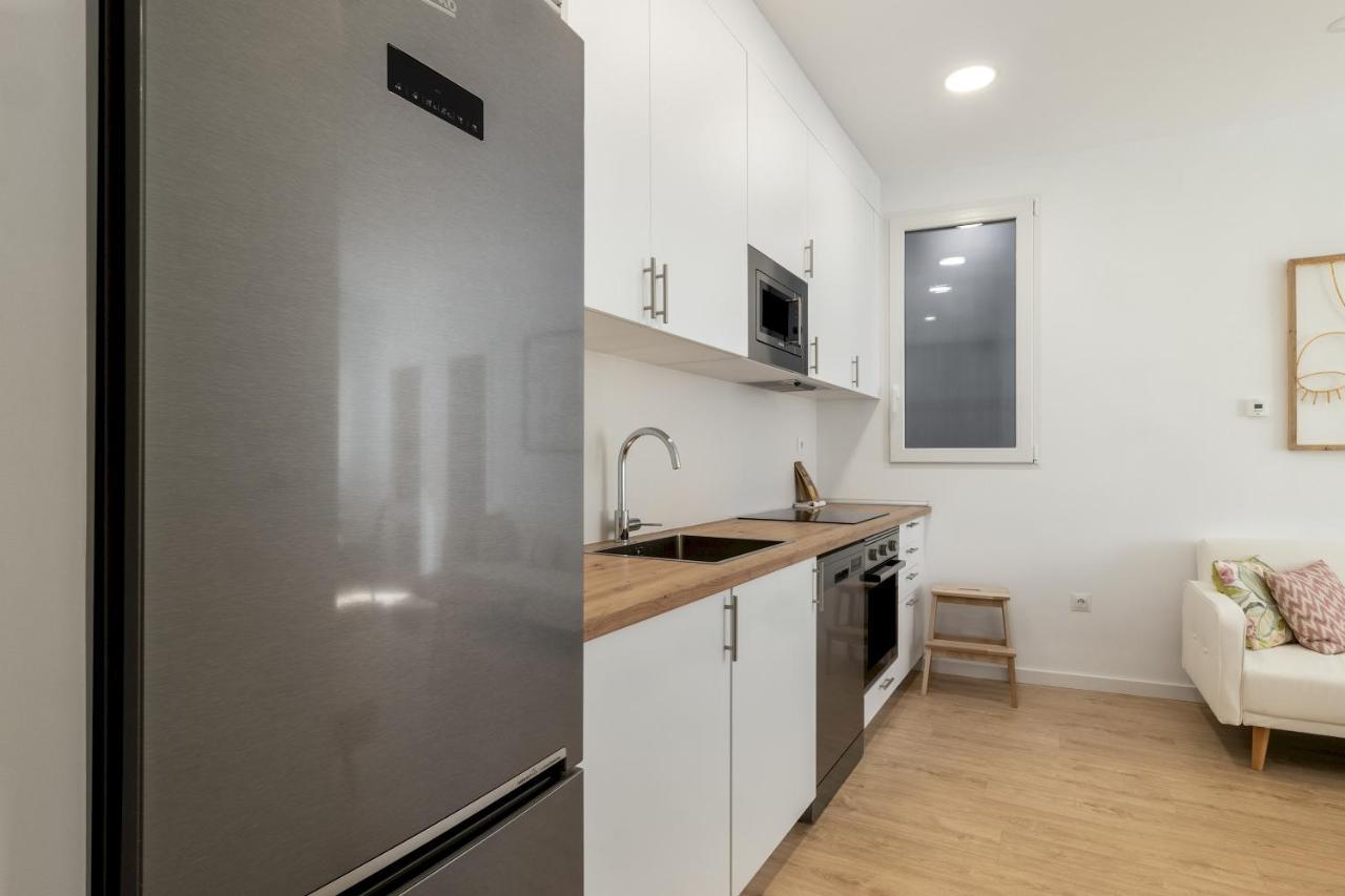 2 Bedrooms 2 Bathrooms Furnished - Retiro - Refurbished - Mintystay *
