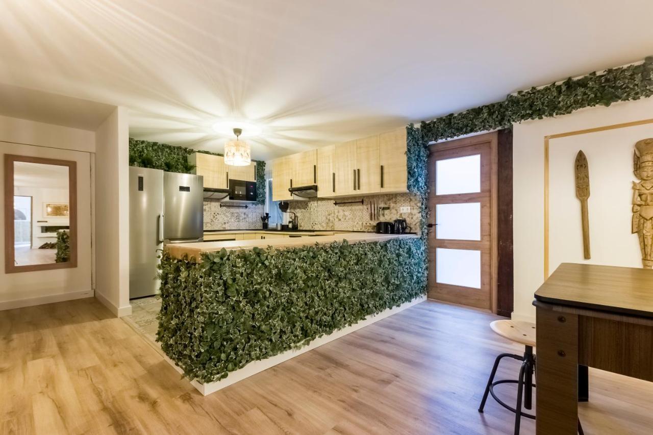 Santo - Coworking - Coliving - Hostal Madrid